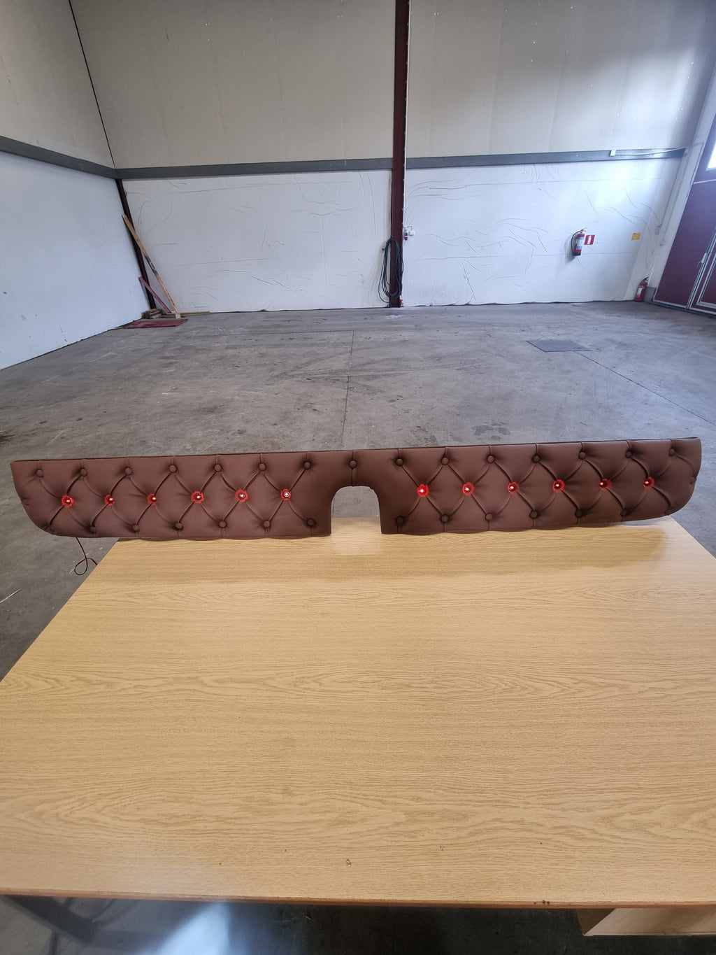 Knappstoppat solskydd