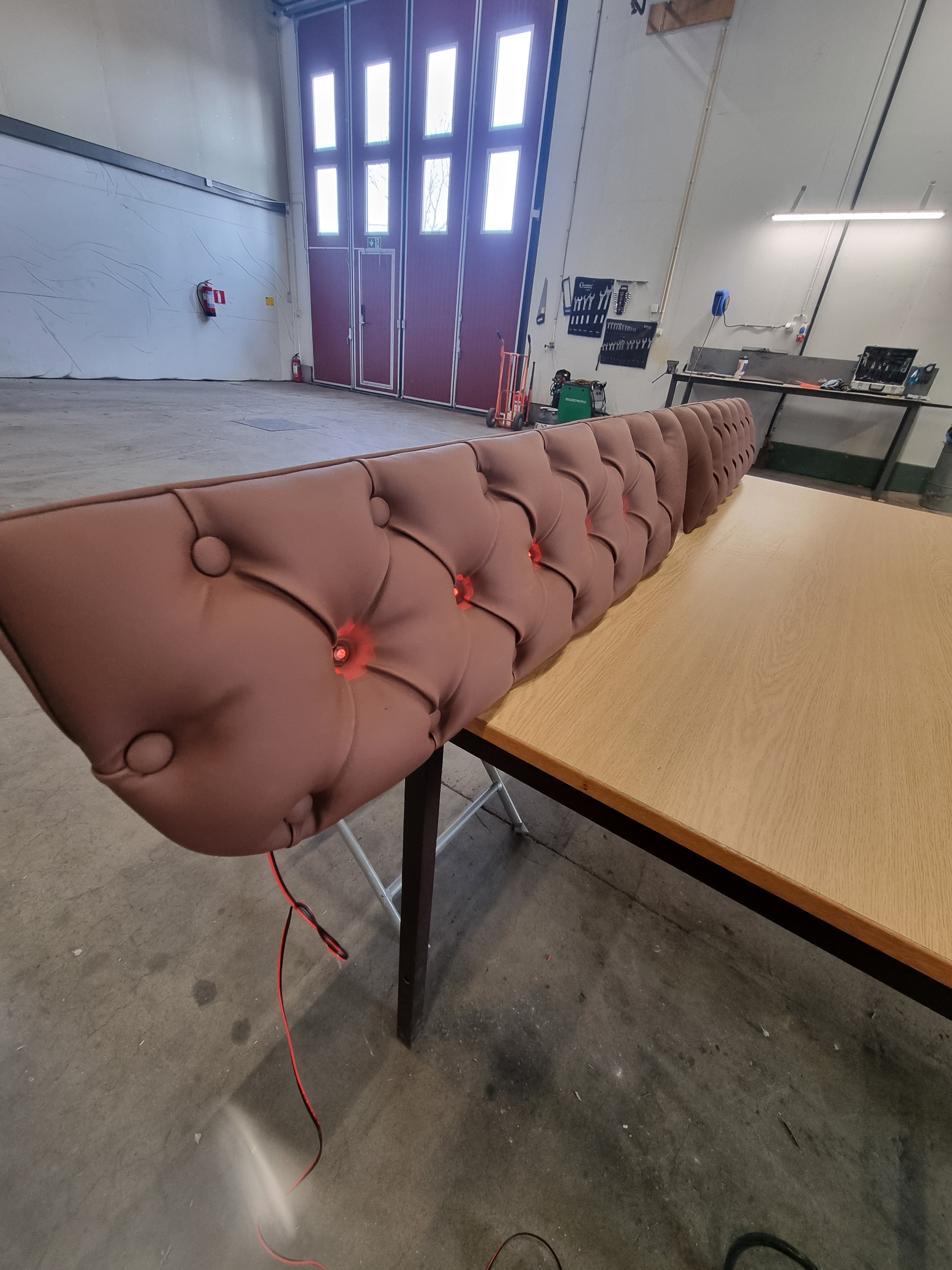 Knappstoppat solskydd